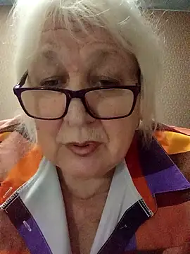 Alexia64231 online show from 11.29.25