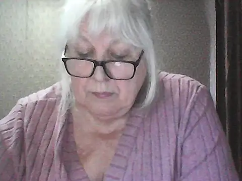 Alexia64231 online show from 04.13.26