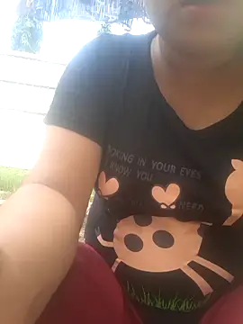 Snapshot of Bhabi-Hot0 chatting on 12.15.25 Bhabi-Hot0 online show from 12.15.25