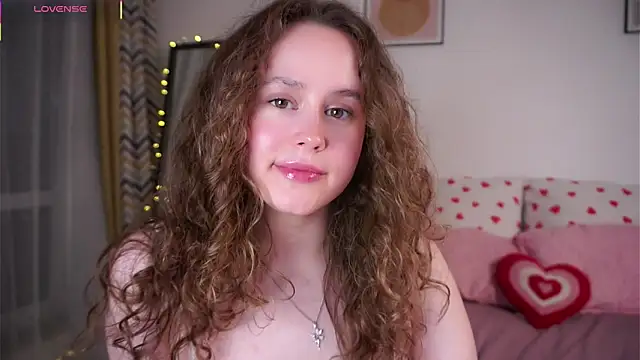 Snapshot of SusannaScholler chatting on 06.13.26 SusannaScholler online show from 06.13.26