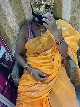 Snapshot of Hotty-Monaa chatting on 09.14.25 Hotty-Monaa online show from 09.14.25