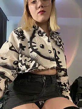 Cherry   Blossom online show from 12.01.25