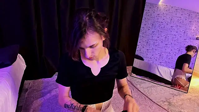 Anjela Botton online show from 11.13.25