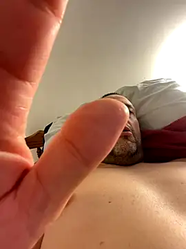 Snapshot of Jk1ones chatting on 12.14.25 Jk1ones online show from 12.14.25