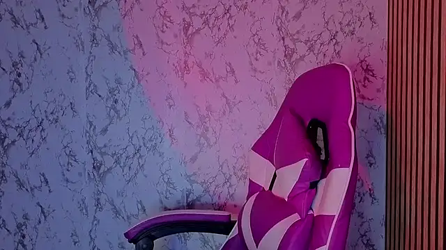 Snapshot of BabyLanck chatting on 10.30.25 BabyLanck online show from 10.30.25