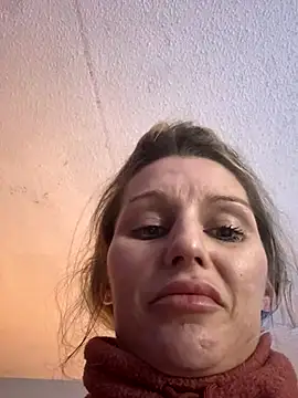 Snapshot of BaddieBossXX2 chatting on 11.23.25 BaddieBossXX2 online show from 11.23.25