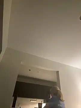 Snapshot of BaddieBossXX2 chatting on 12.05.25 BaddieBossXX2 online show from 12.05.25