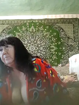 CrystalLime6411 online show from 11.17.25