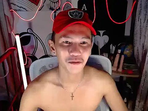 Snapshot of RalfAsian25 chatting on 02.11.26 RalfAsian25 online show from 02.11.26