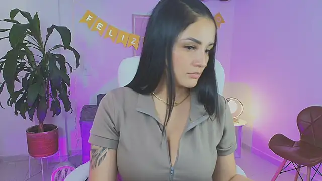Julieta92  online show from 04.28.26