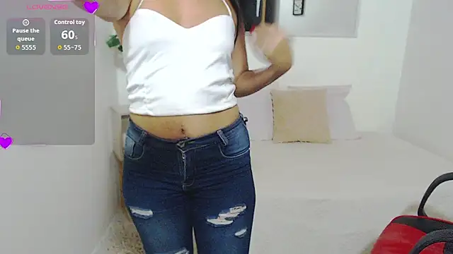 Snapshot of SamantaSweett_ chatting on 03.12.26 SamantaSweett online show from 03.12.26