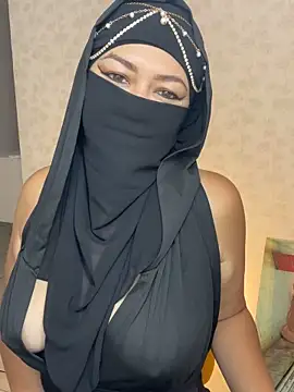 Amyraa  online show from 09.08.25