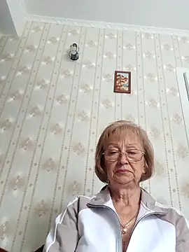 AlikaSwan5821 online show from 10.02.25