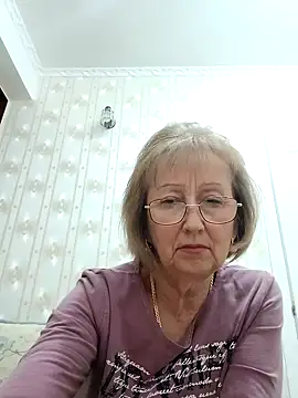 AlikaSwan5821 online show from 10.20.25