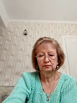 AlikaSwan5821 online show from 10.21.25