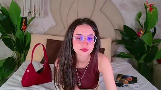 LANA MILANO online show from 10.04.25