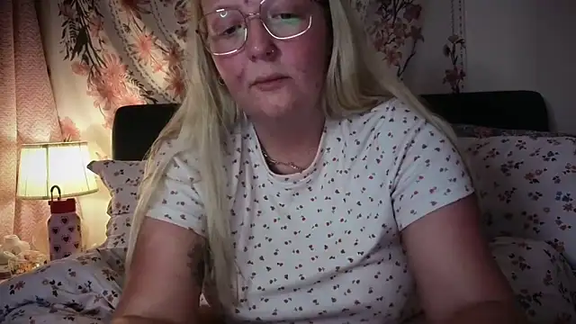 Daisyxoxo  online show from 05.18.26