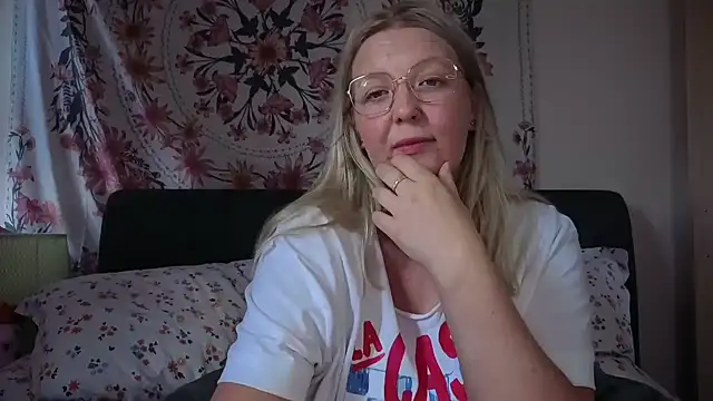 Daisyxoxo  online show from 06.27.26