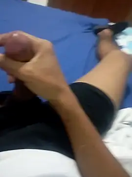 wessalazar19 online show from 10.14.25