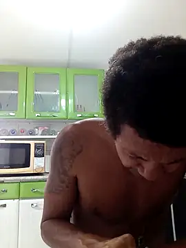 Snapshot of moreno25centimetro chatting on 01.05.26 moreno25centimetro online show from 01.05.26