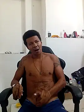 Snapshot of moreno25centimetro chatting on 01.17.26 moreno25centimetro online show from 01.17.26