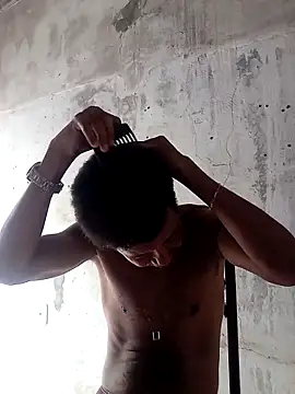 Snapshot of moreno25centimetro chatting on 02.26.26 moreno25centimetro online show from 02.26.26