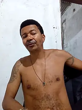 Snapshot of moreno25centimetro chatting on 03.22.26 moreno25centimetro online show from 03.22.26