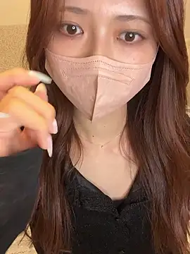 Snapshot of misa_mo chatting on 04.08.26 misa mo online show from 04.08.26