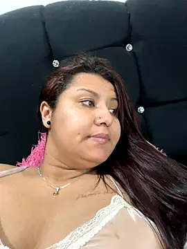 Snapshot of naomy26 chatting on 09.18.25 naomy26 online show from 09.18.25