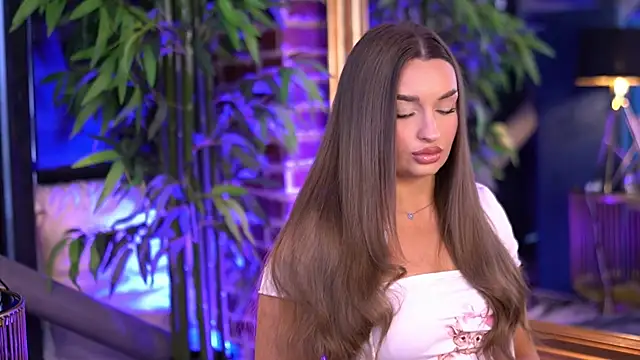 MillaSerene online show from 11.29.25