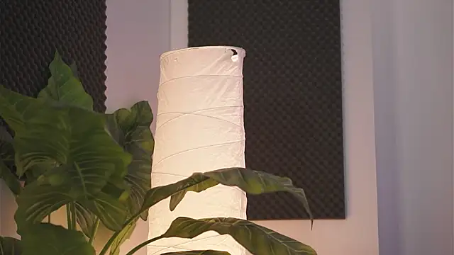 KyssaraPlay online show from 10.01.25