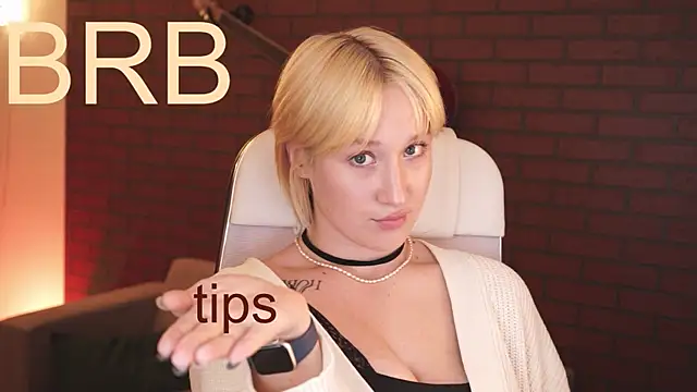 Snapshot of CinBellamy chatting on 09.15.25 CinBellamy online show from 09.15.25