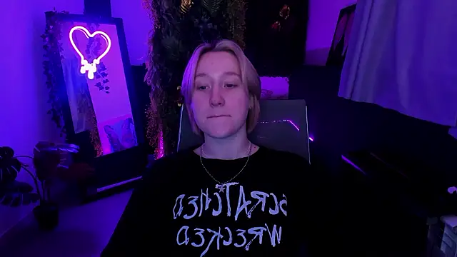 Snapshot of CinBellamy chatting on 02.21.26 CinBellamy online show from 02.21.26