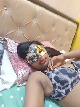 Snapshot of Radhika_01 chatting on 05.29.26 Radhika 01 online show from 05.29.26
