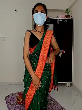 Shivani2002 online show from 05.17.26