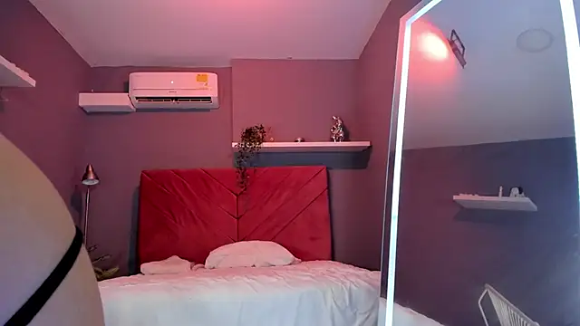 cinnia  online show from 02.02.26