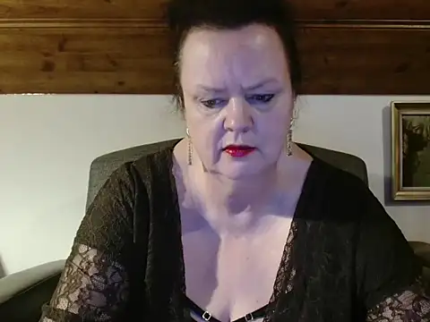 TiffanyMature online show from 02.11.26