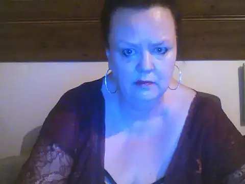 TiffanyMature online show from 04.14.26