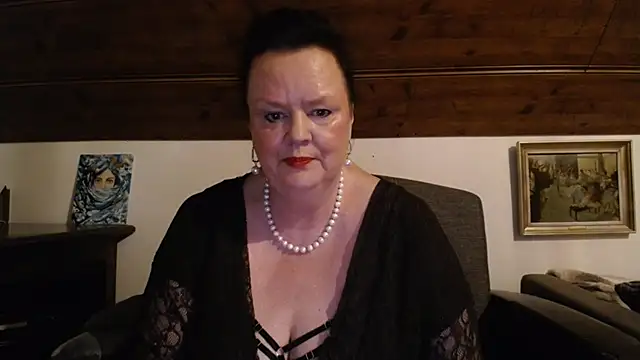 TiffanyMature online show from 04.26.26