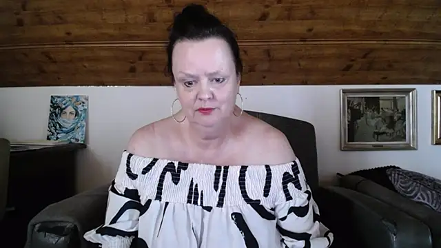 TiffanyMature online show from 07.09.26