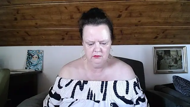 TiffanyMature online show from 07.22.26