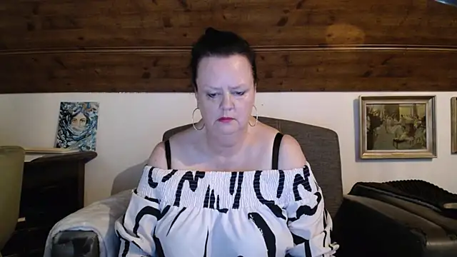 TiffanyMature online show from 07.31.26