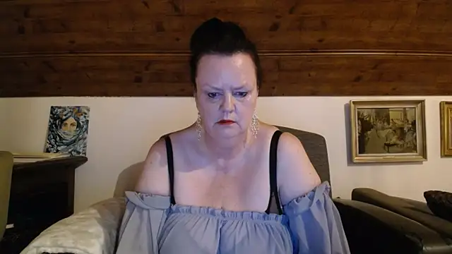 TiffanyMature online show from 08.03.26