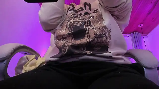 kurito  online show from 11.08.25