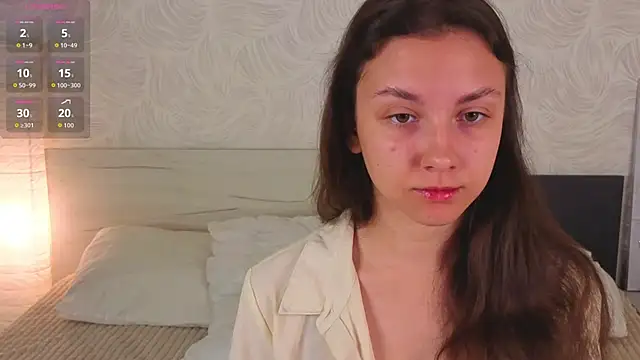 Snapshot of GiseleLamos chatting on 10.01.25 GiseleLamos online show from 10.01.25