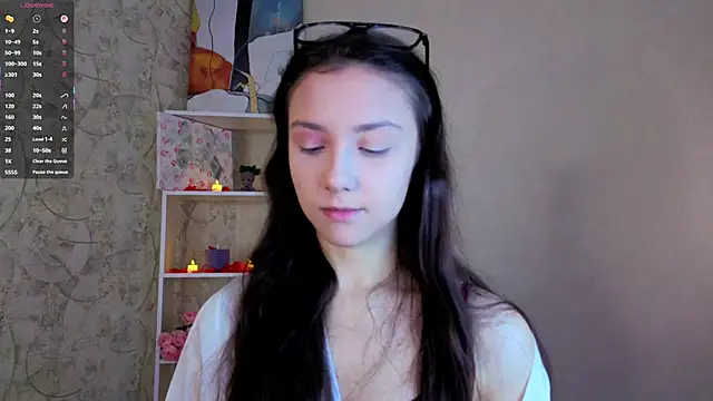 Snapshot of GiseleLamos chatting on 02.15.26 GiseleLamos online show from 02.15.26