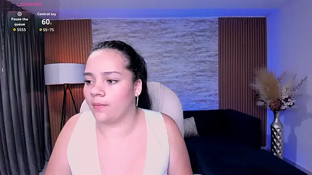 karlie small online show from 07.29.26