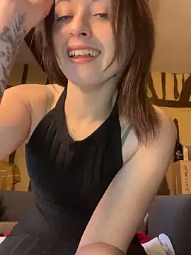 Snapshot of Toto-pika chatting on 03.06.26 Toto-pika online show from 03.06.26