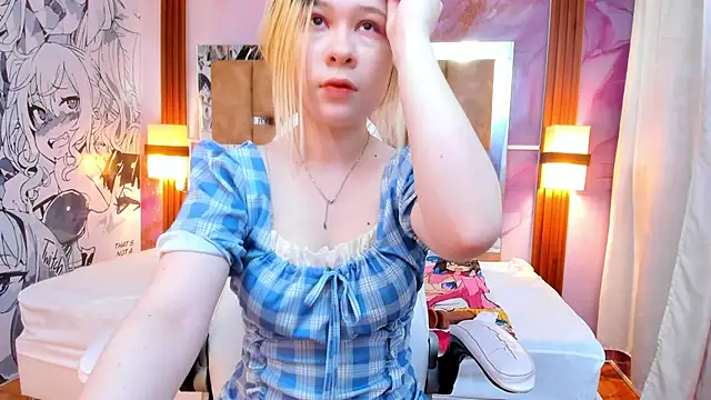 Melody Lolii online show from 09.17.25