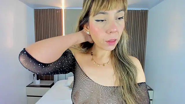 MELISSAROUGE online show from 07.10.26